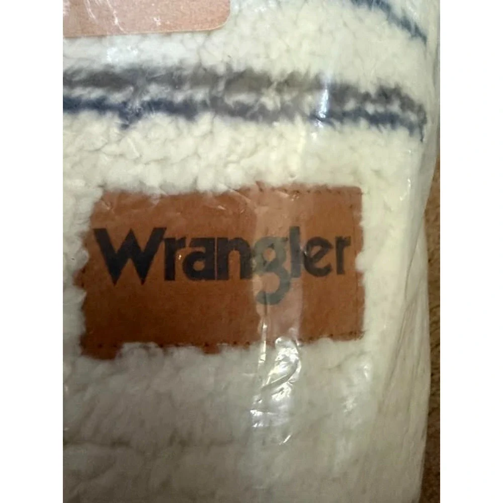 Wrangler Coyote Sands Sherpa Plush Throw Blanket Blue Ivory 50x60 Western NEW